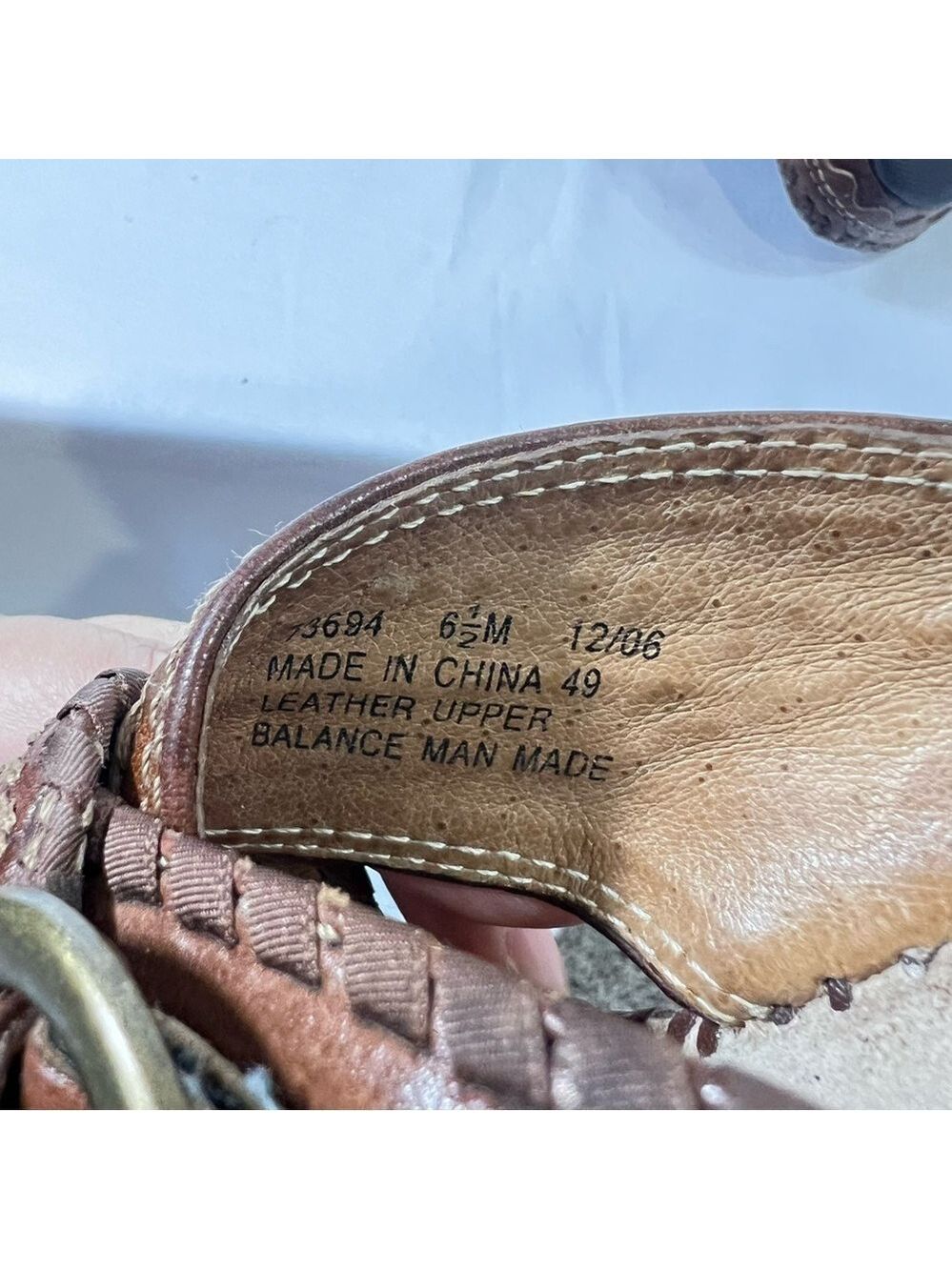 Clarks Artisan Brown Leather Wedge Sandals Sz 6 1/2 M Criss-Cross Straps Buckle - Picture 11 of 11